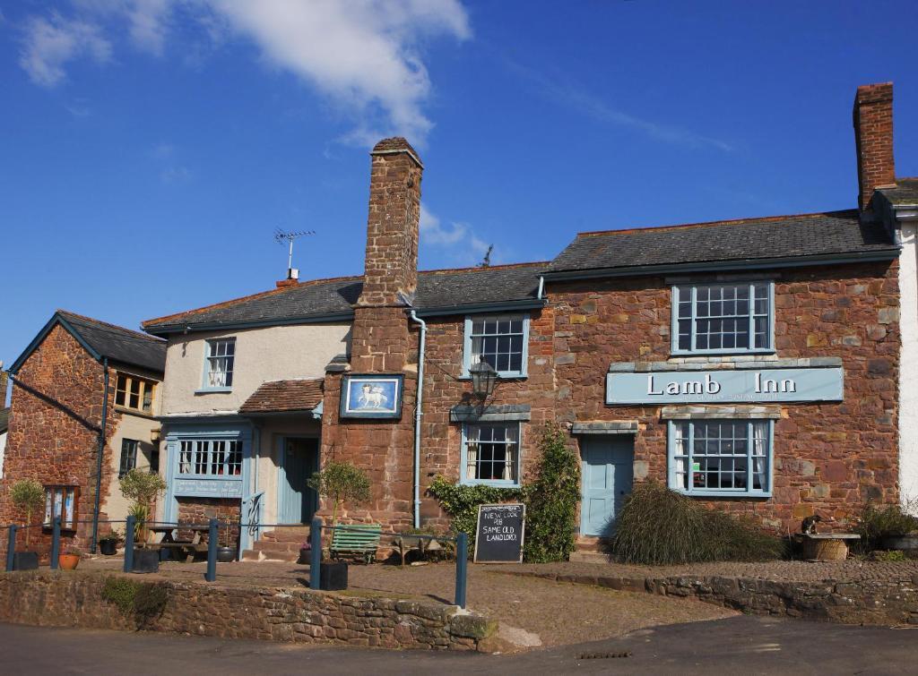 The Lamb Inn Crediton Exterior foto