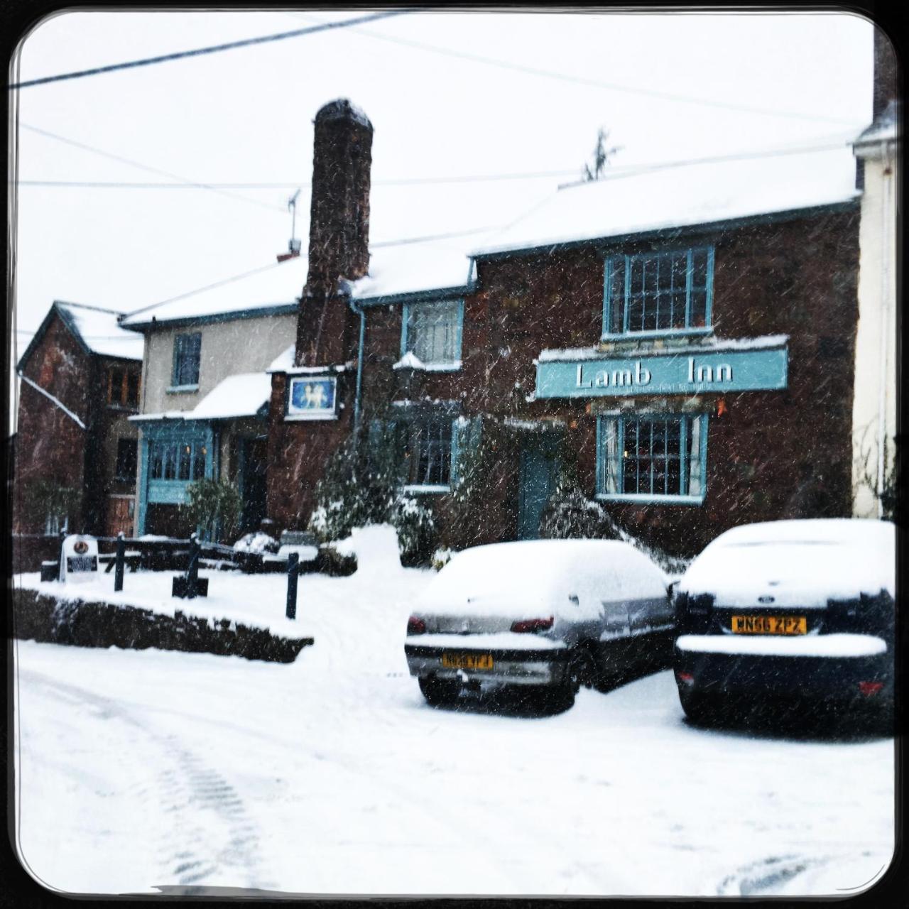 The Lamb Inn Crediton Exterior foto